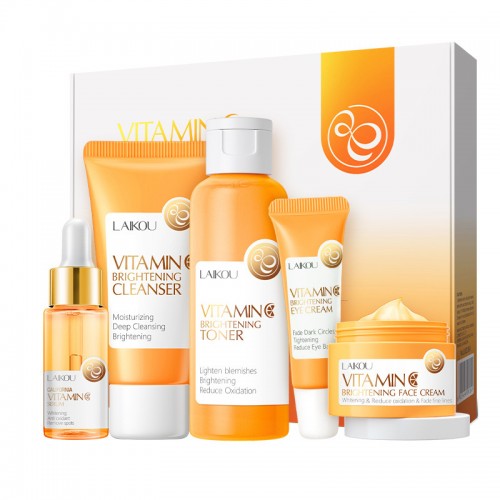 Набор уходовой косметики с витамином С из 5 средств Laikou Vitamin C Skincare Set